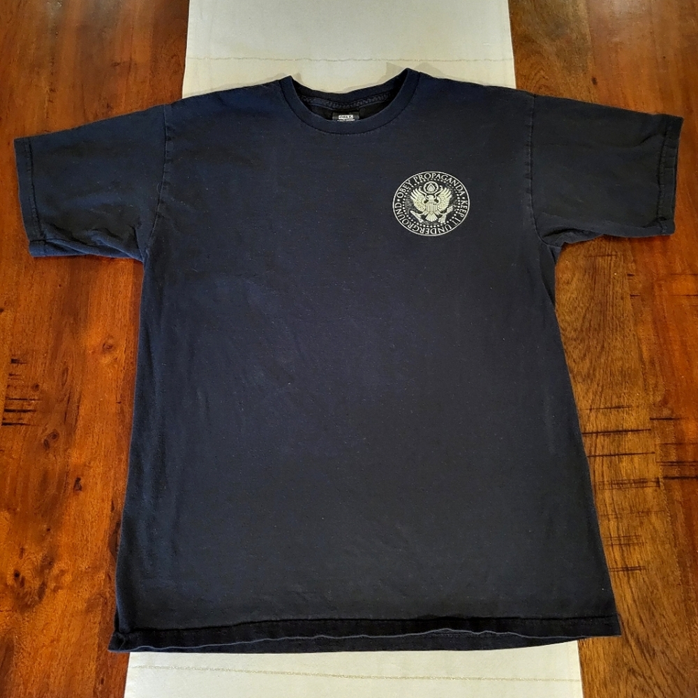 Y2K Vintage OBEY Propaganda Shirt M